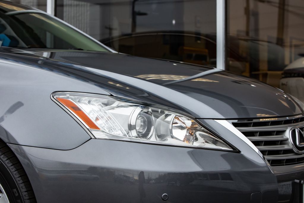 2012 Lexus ES Image 15