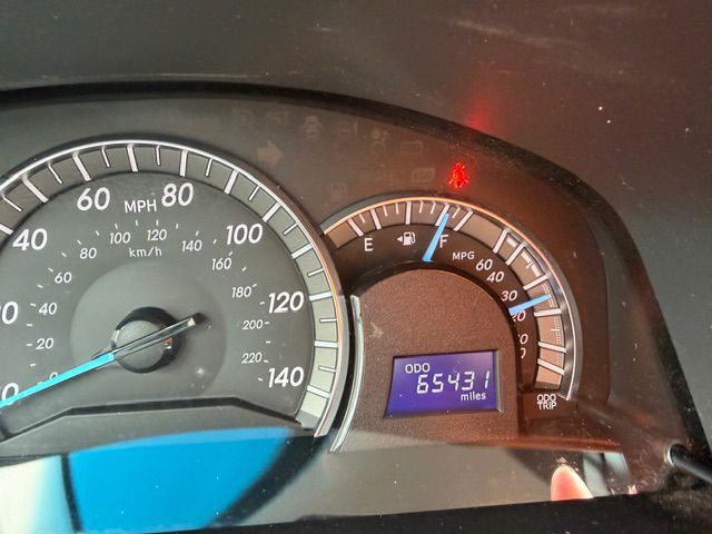 2013 Toyota Camry Image 14