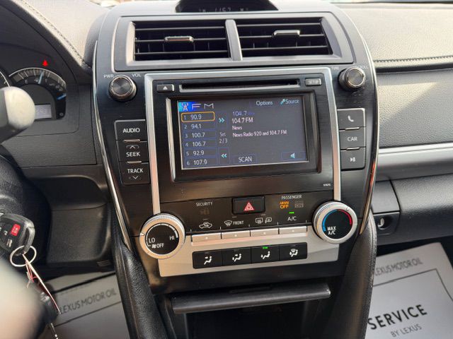 2013 Toyota Camry Image 15