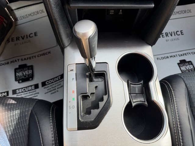 2013 Toyota Camry Image 16