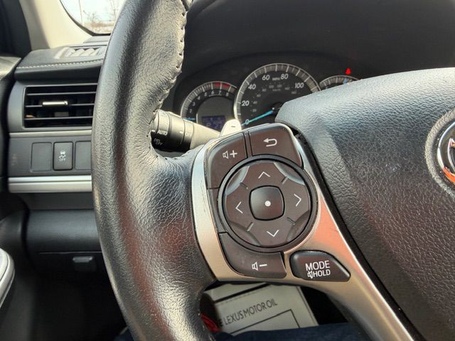 2013 Toyota Camry Image 18