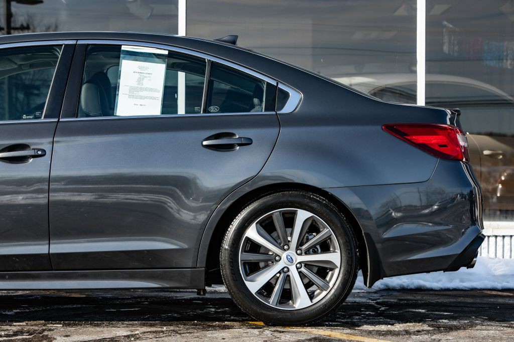 2018 Subaru Legacy Image 12