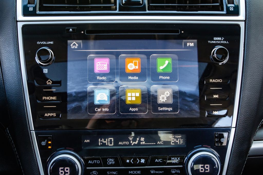 2018 Subaru Legacy Image 21