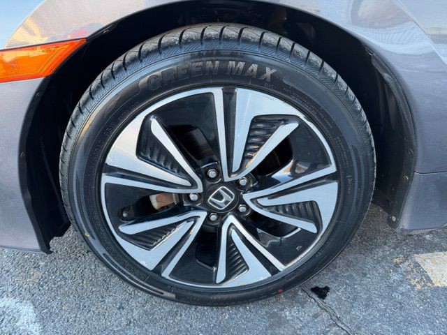 2017 Honda Civic Image 7