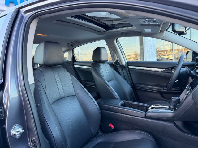 2017 Honda Civic Image 13