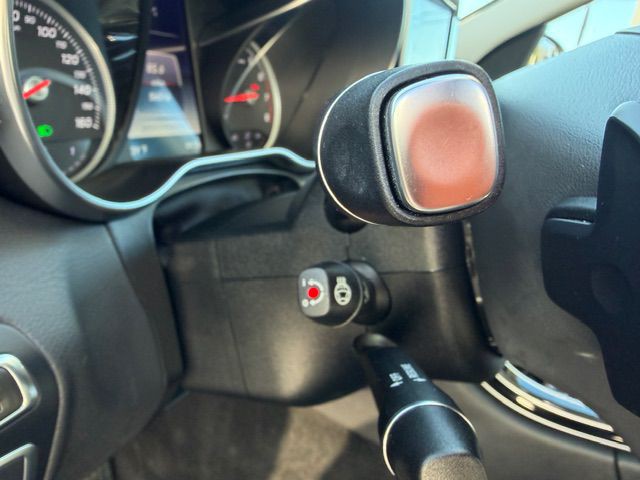 2017 Mercedes-Benz C-Class Image 13