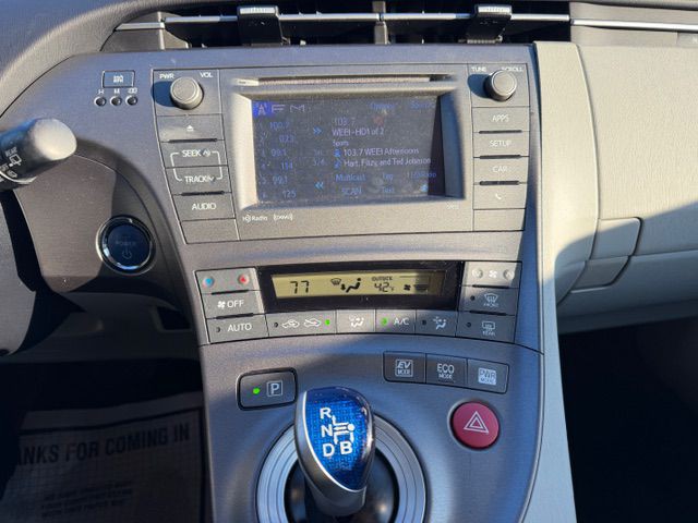 2014 Toyota Prius Image 13