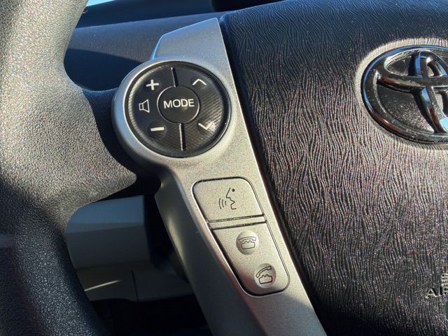 2014 Toyota Prius Image 15