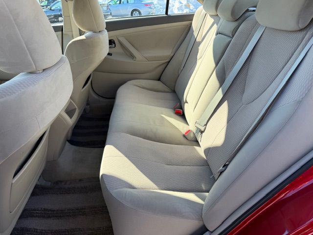 2010 Toyota Camry Image 10