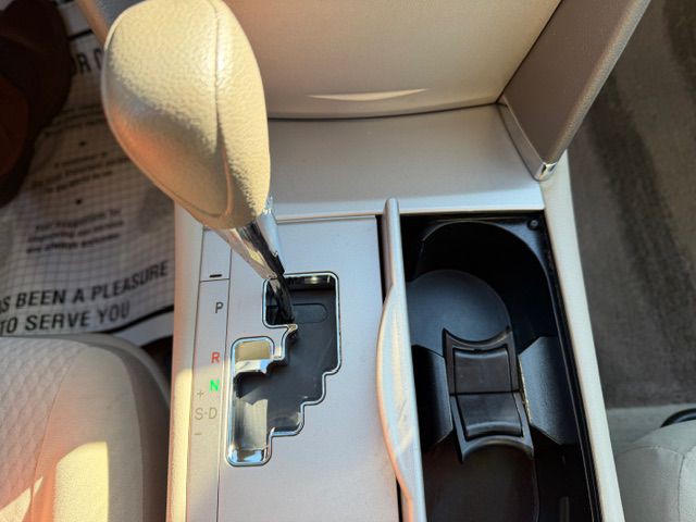 2010 Toyota Camry Image 17