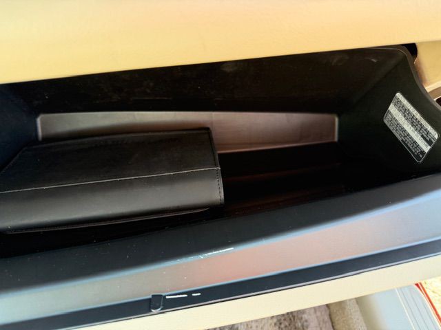 2010 Toyota Camry Image 18