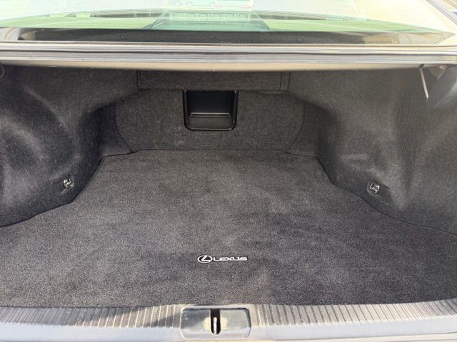 2016 Lexus ES Image 21