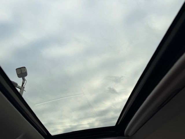 2014 Lexus ES Image 17