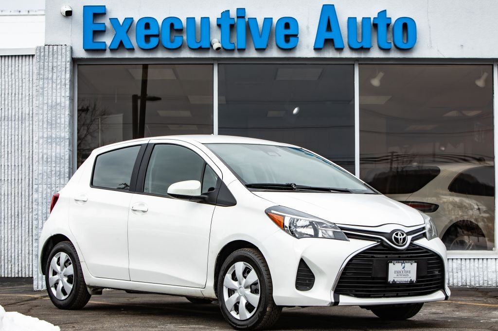 2017 Toyota Yaris Image 1