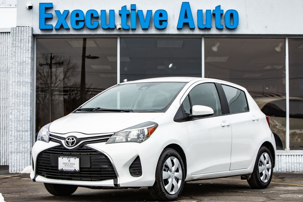 2017 Toyota Yaris Image 3