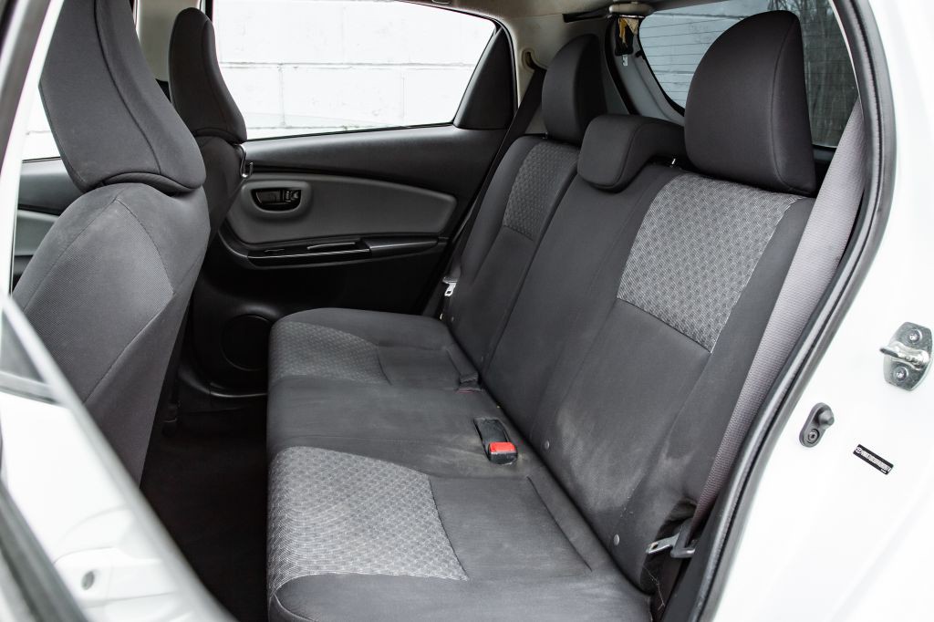 2017 Toyota Yaris Image 23