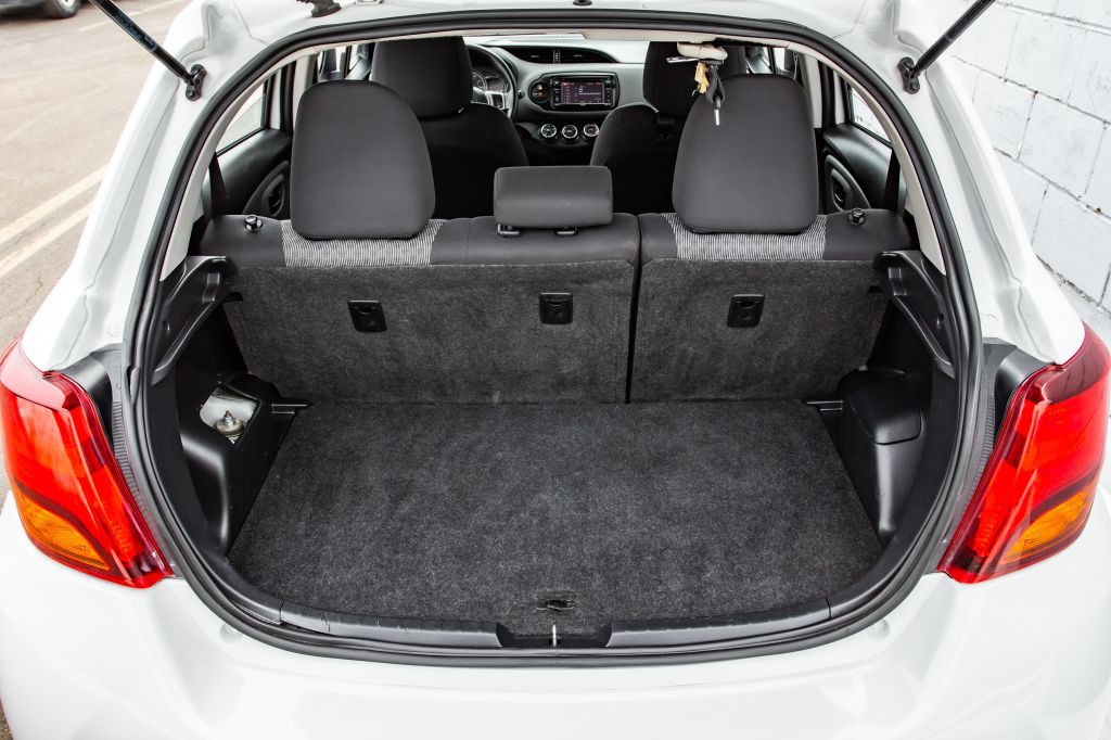 2017 Toyota Yaris Image 26