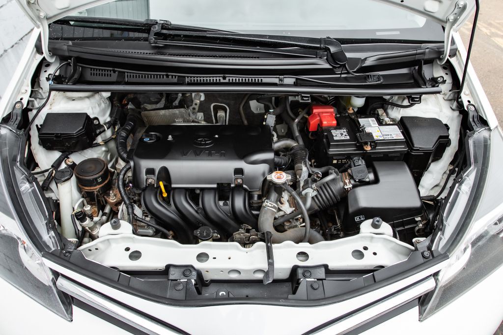 2017 Toyota Yaris Image 27