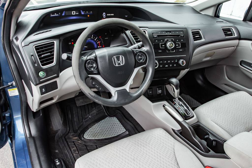 2014 Honda Civic Image 17