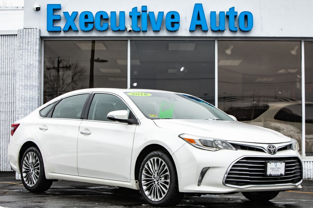 2018 Toyota Avalon Image 1