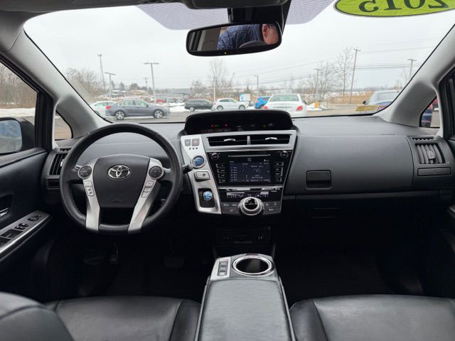 2015 Toyota Prius Image 12