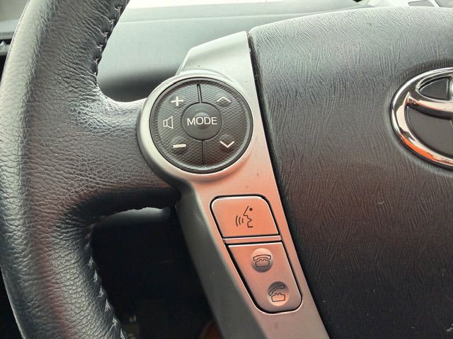 2015 Toyota Prius Image 21