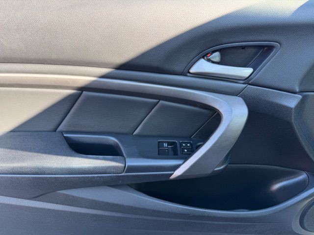 2012 Honda Accord Image 9