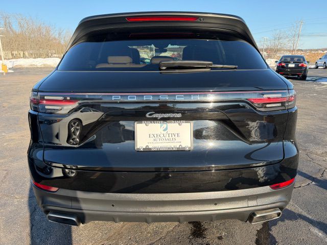2019 Porsche Cayenne Image 3