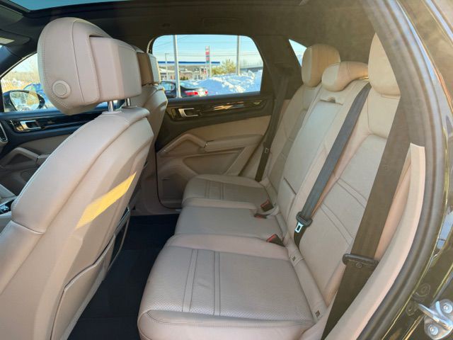 2019 Porsche Cayenne Image 10