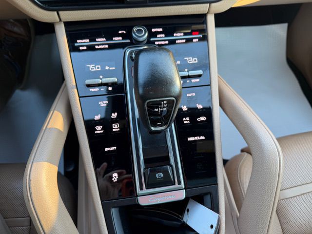 2019 Porsche Cayenne Image 16