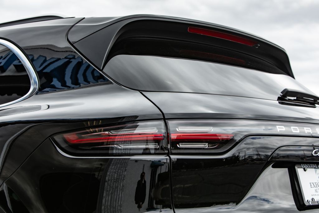 2019 Porsche Cayenne Image 16