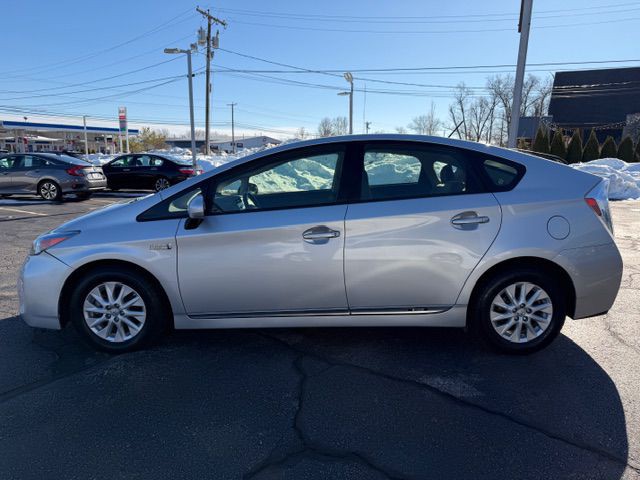 2013 Toyota Prius Image 4