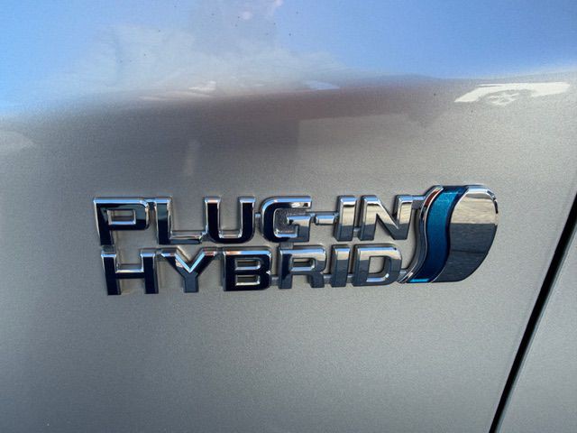 2013 Toyota Prius Image 8