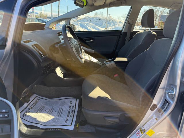 2013 Toyota Prius Image 9