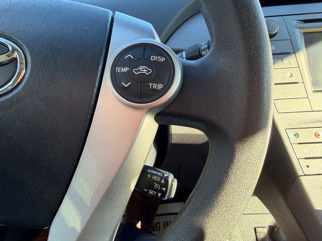 2013 Toyota Prius Image 20