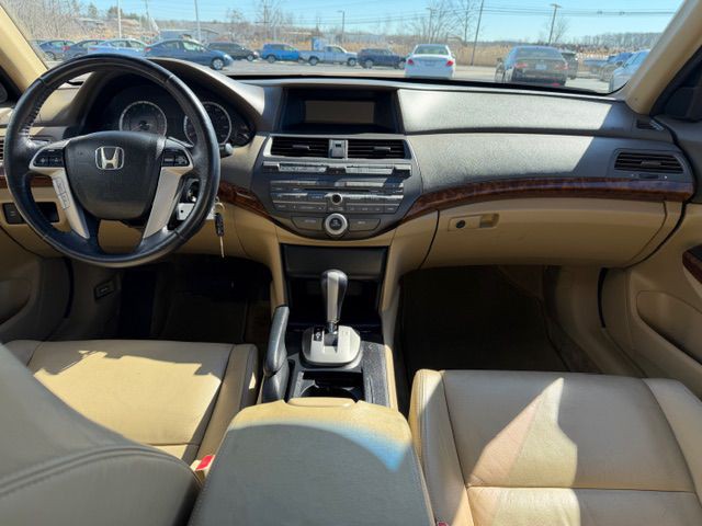 2010 Honda Accord Image 11