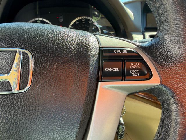 2010 Honda Accord Image 15
