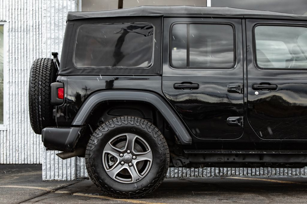 2018 Jeep Wrangler Unlimited Image 9