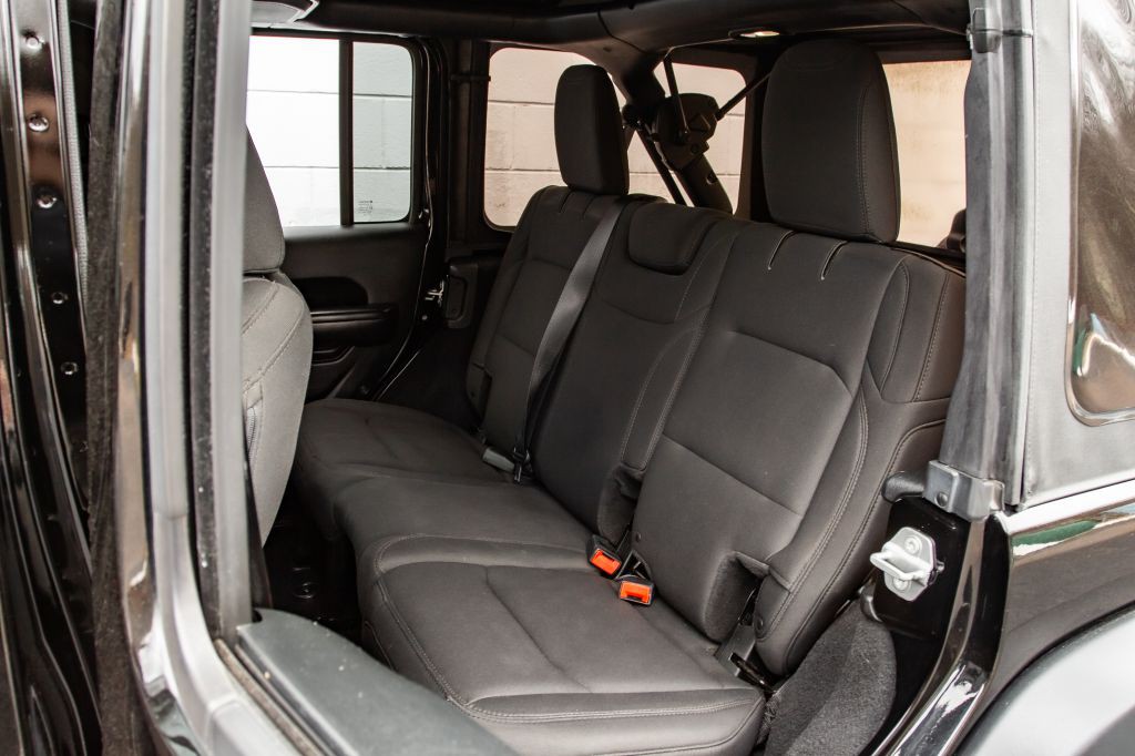 2018 Jeep Wrangler Unlimited Image 25