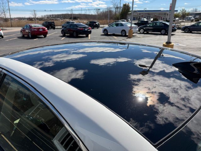 2017 Lexus ES Image 14