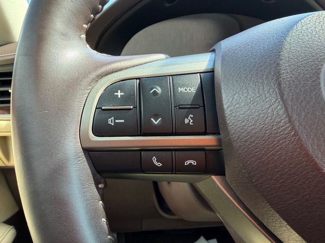 2017 Lexus ES Image 22