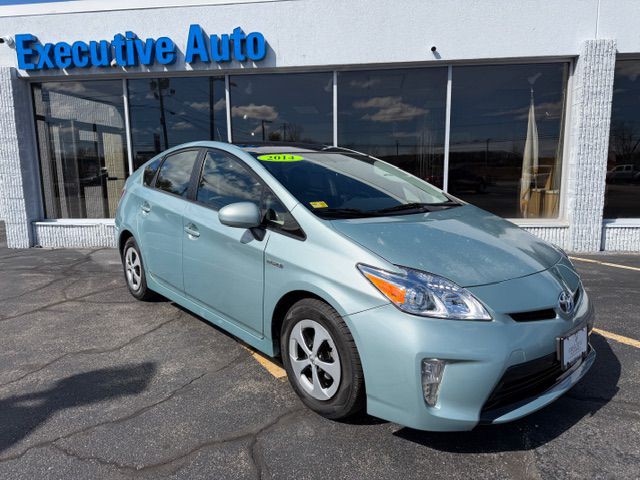 2014 Toyota Prius Image 1