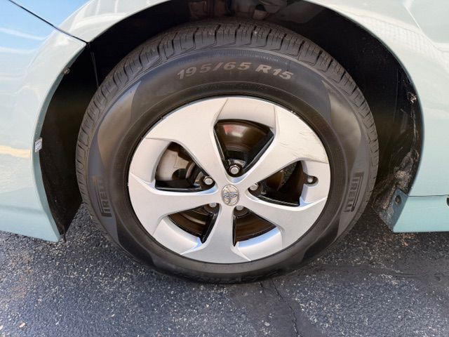2014 Toyota Prius Image 7