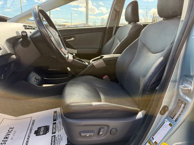 2014 Toyota Prius Image 9