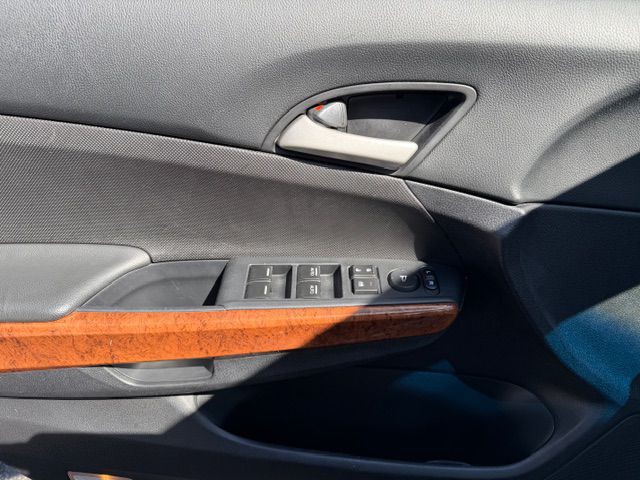 2011 Honda Accord Image 9