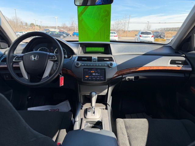 2011 Honda Accord Image 11