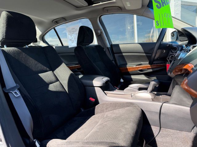 2011 Honda Accord Image 13