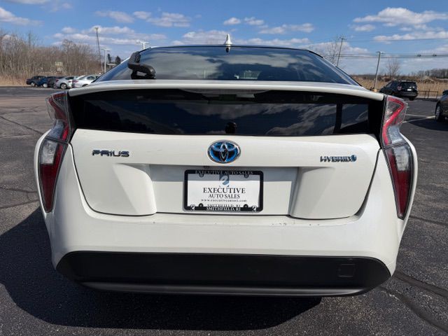 2017 Toyota Prius Image 3