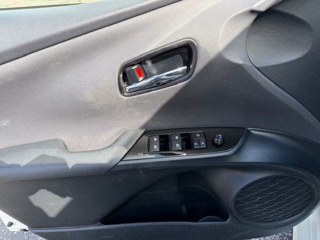 2017 Toyota Prius Image 9
