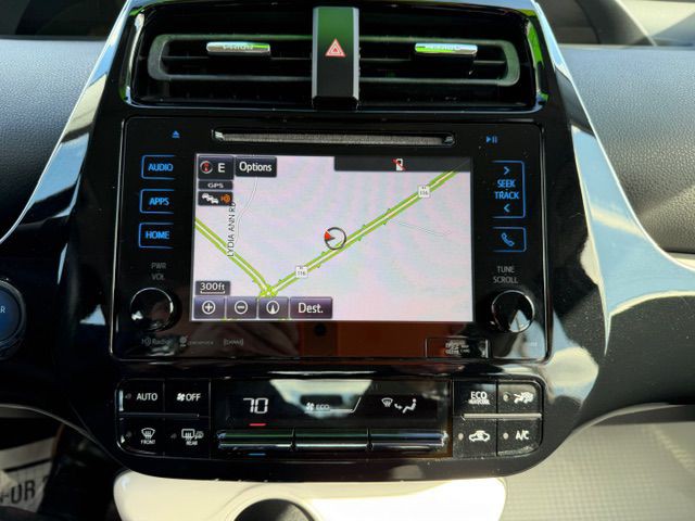 2017 Toyota Prius Image 14